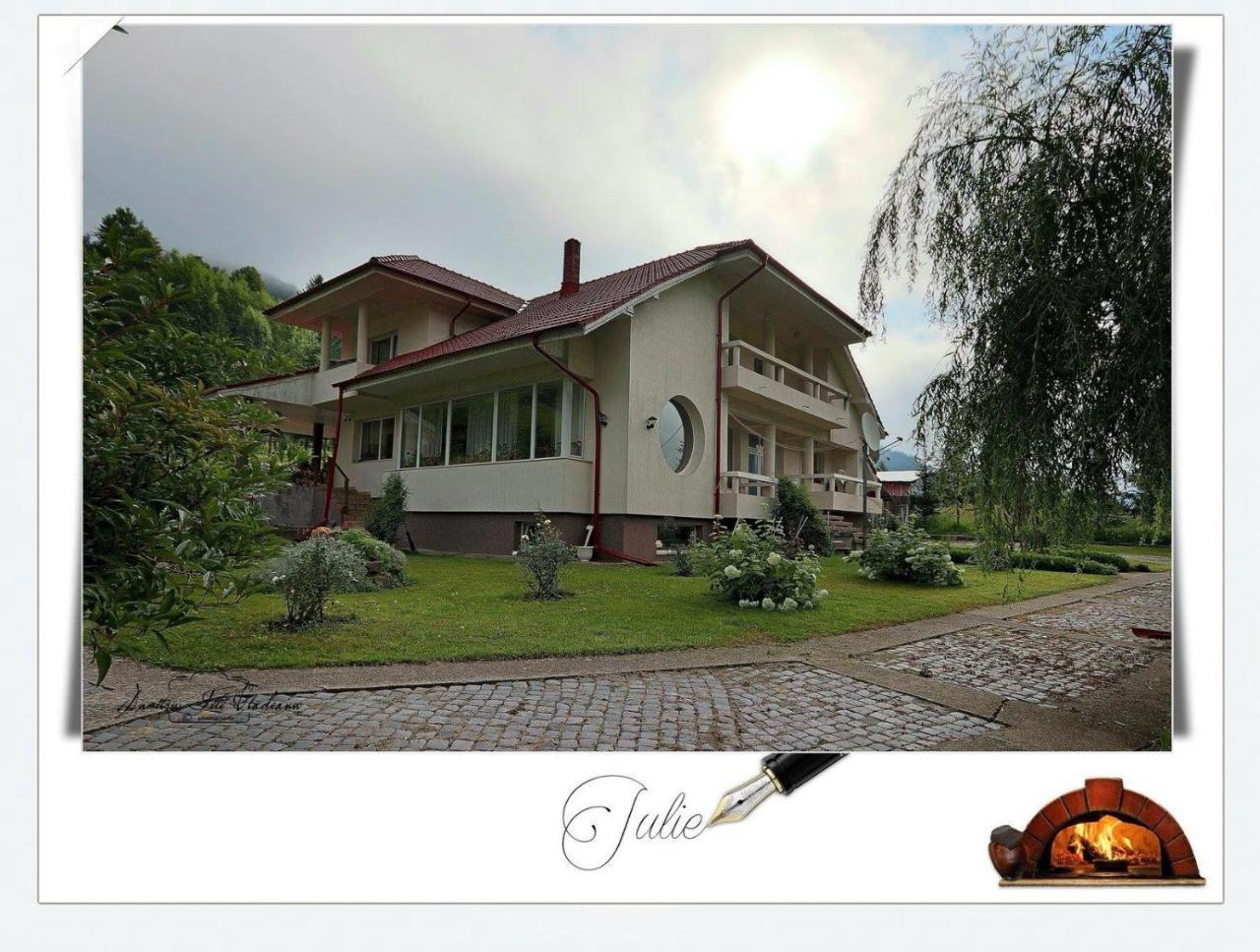 Pensiunea Aurora Izvorul Muntelui บีคาซ ภายนอก รูปภาพ